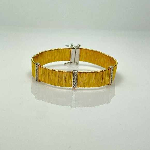 Accessories - Gold Vermeil Wire Bracelet